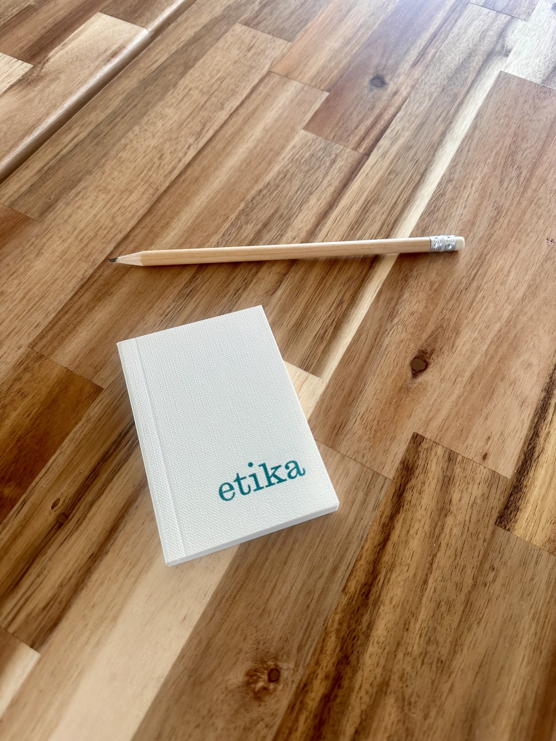 [ . . . ] NOČ KNJIGE: K. S. Stanislavski: ETIKA (živo skupnostno branje)